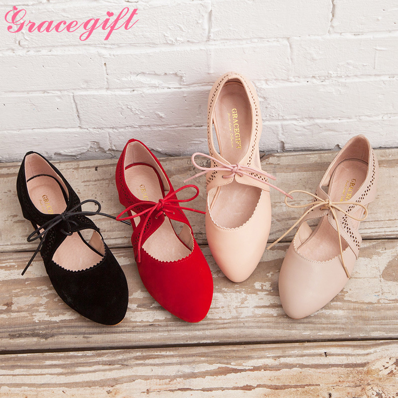 grace gift2017春季新款尖头绑带雕花镂空平底鞋女单鞋玛丽珍鞋