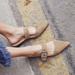 时尚真皮平跟尖头半拖鞋