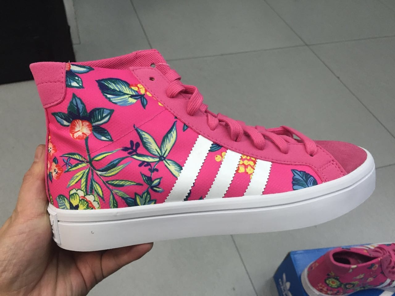 【farm】adidas 三叶草 专柜正品 花卉印花帆布鞋 aq2875 aq2876