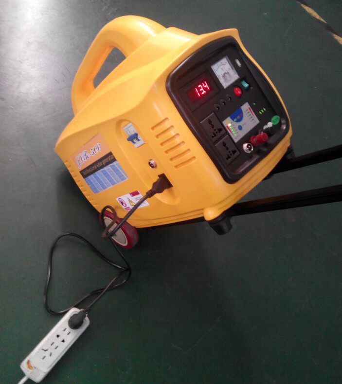 220v移动电源交流输出 300w发电机 野营户外多功能交直流电源