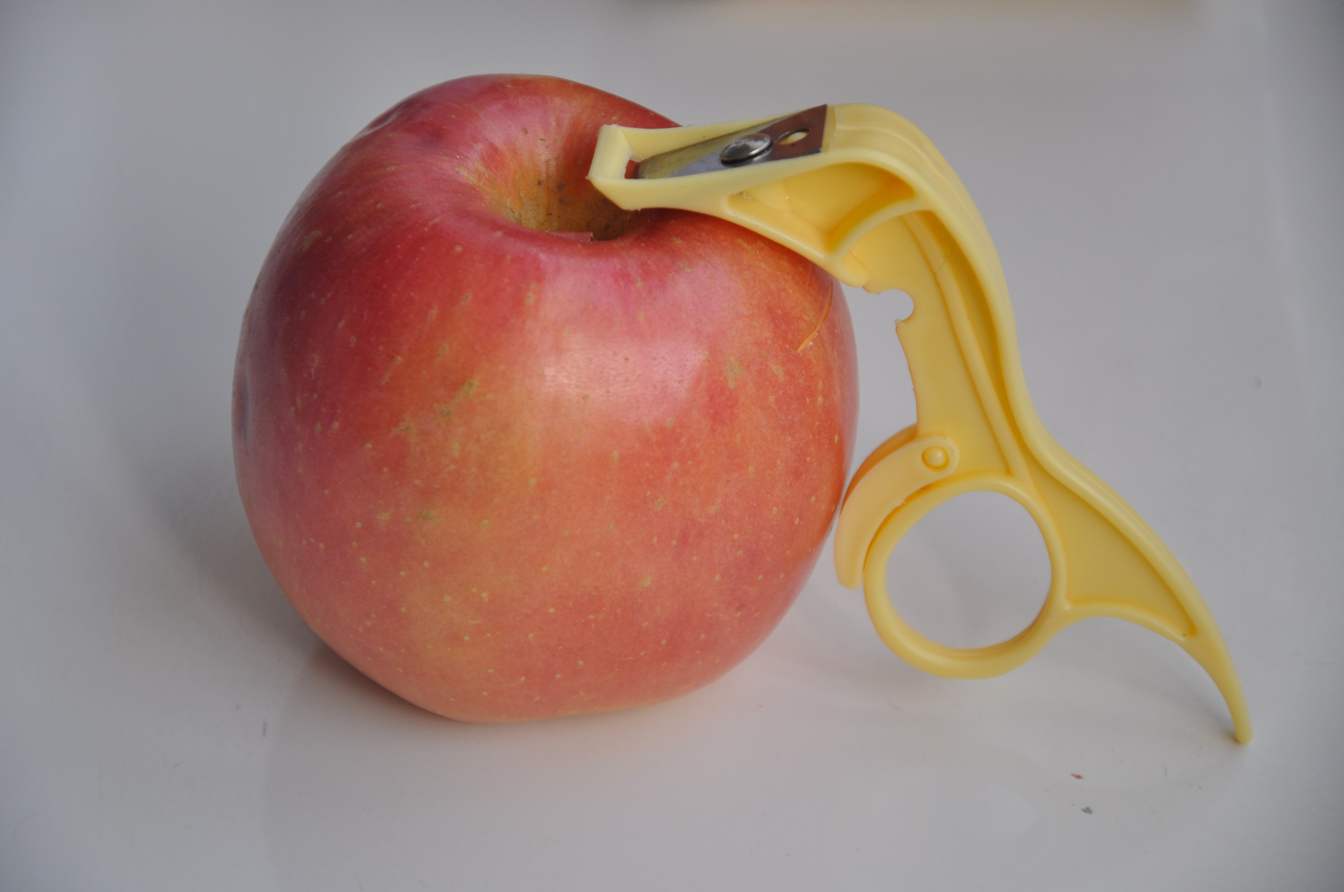 非常小器削皮器 创意水果刀(不伤手实用水果刀)厨房去皮器