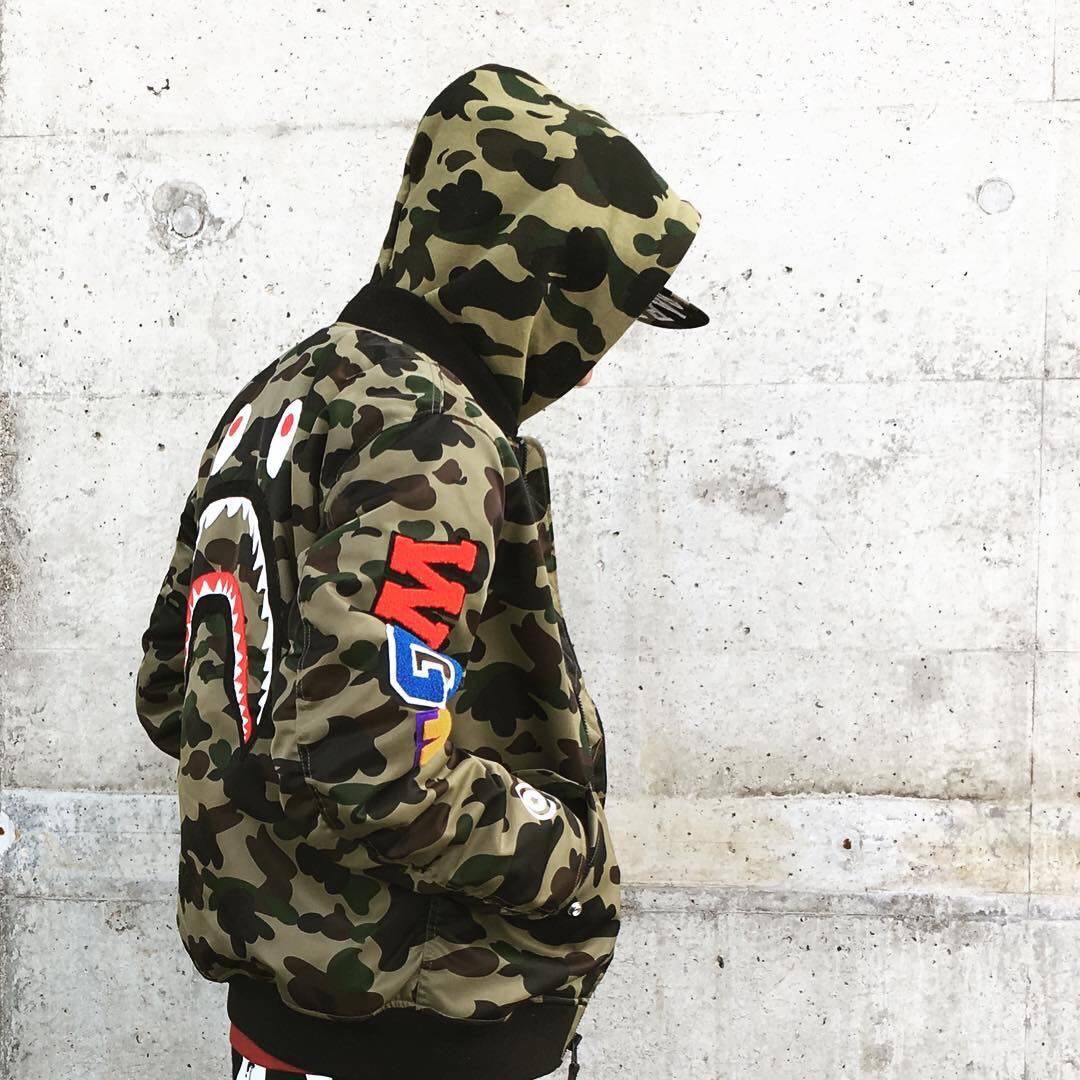 【国内现货】任先生潮流 bape经典黄绿迷彩鲨鱼ma-1夹克外套