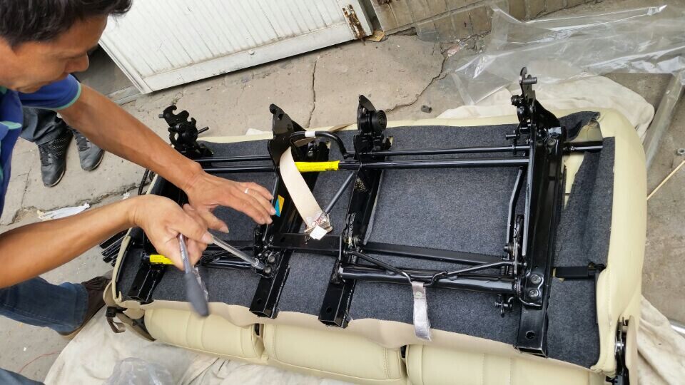 别克gl8商务车后排座椅滑轨 座椅滑道 胖头鱼2.4和2.5座椅改装.