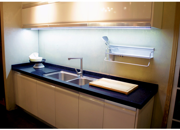 包邮led橱柜灯超薄柜底灯触摸开关感应书柜厨柜底板灯条吊柜灯具