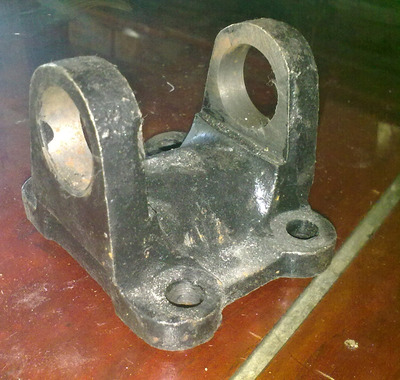 传动轴万向节凸缘叉