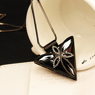 淘宝特卖 饰品/流行首饰/时尚饰品新 项链 > 挂饰 百搭精致小花个性