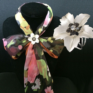 丝巾扣 韩版简约花朵胸针胸花 高档水钻火拉空姐ol职业披肩扣 三环