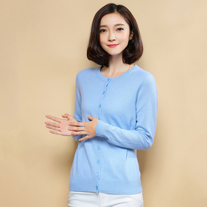2016秋冬兆君新款羊绒衫女圆领开已售0件 ￥ 484.4 ￥484.