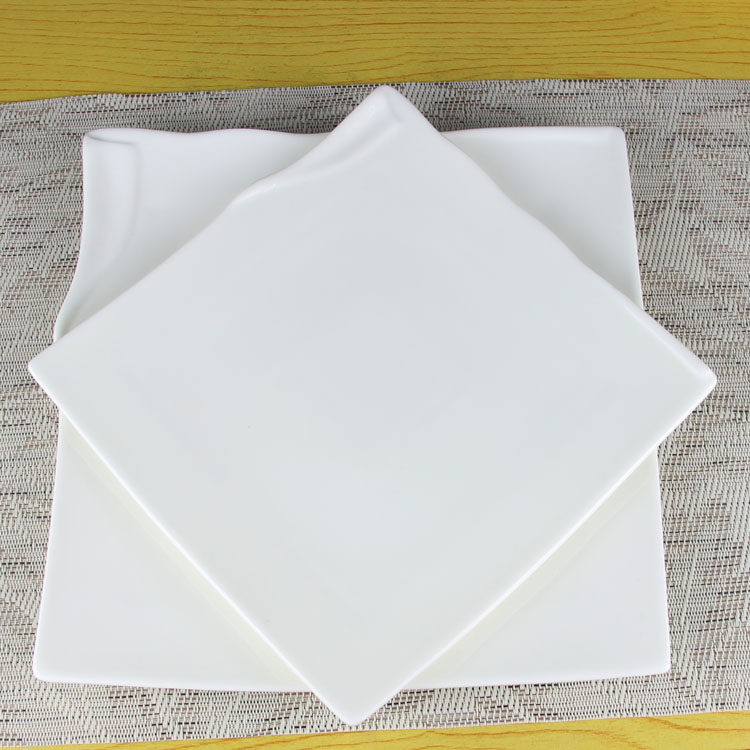 创意正方形陶瓷菜盘子白色特色正方形炒菜盘牛排盘热菜盘子镁质瓷