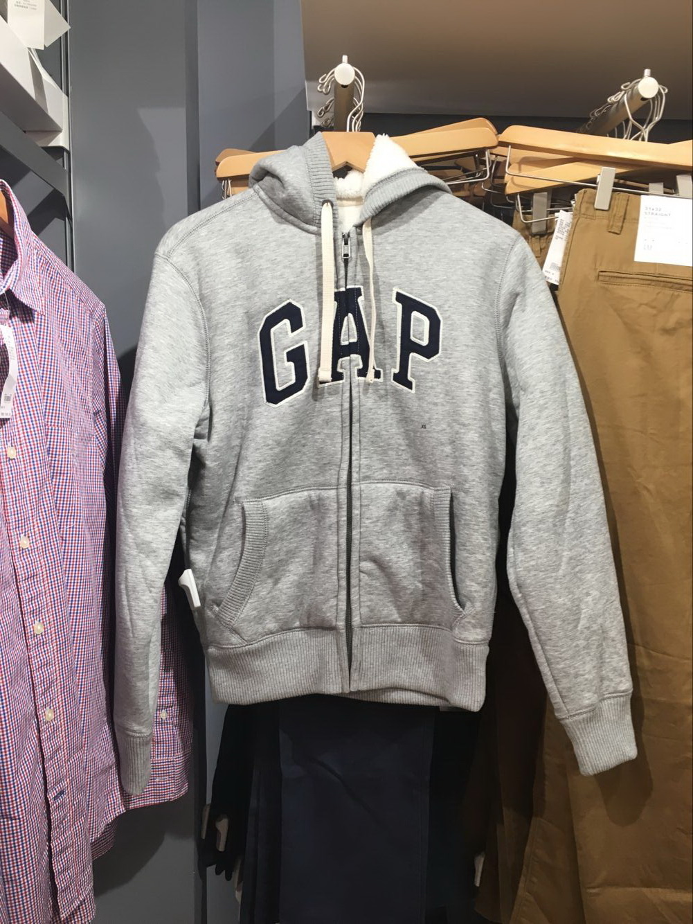 gap是什么牌子的衣服图片