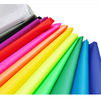 风筝布料面料追风者硬伞布硅胶伞布210格子布彩条布 风筝制作材料