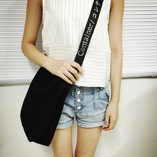 【特价】刺绣 学生百搭字母刺绣背带日文斜挎包单肩包帆布包 韩国ulzz