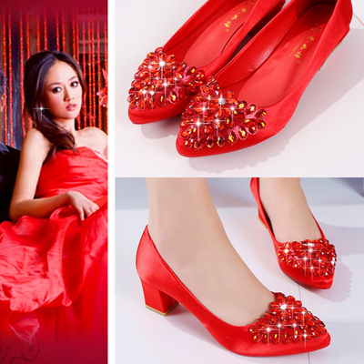 结婚鞋子新娘鞋婚鞋女2017新款红色粗跟水钻公主高跟中跟敬酒红鞋