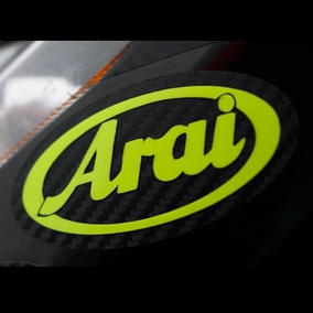 西西车贴 arai 荧光黄 碳纤维底