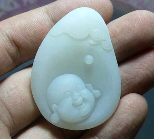 玉雕名家杨林新疆和田羊脂玉籽料弥勒佛玉坠玉雕加工