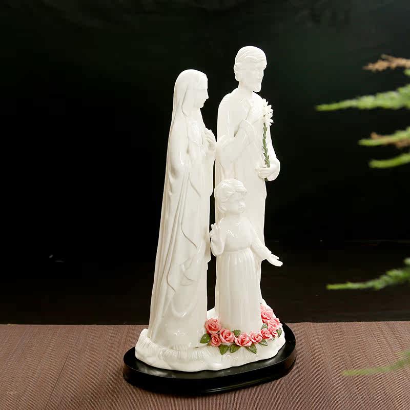 天主教圣物圣家三口像陶瓷摆件基督教礼品圣母像若瑟圣经主内饰品