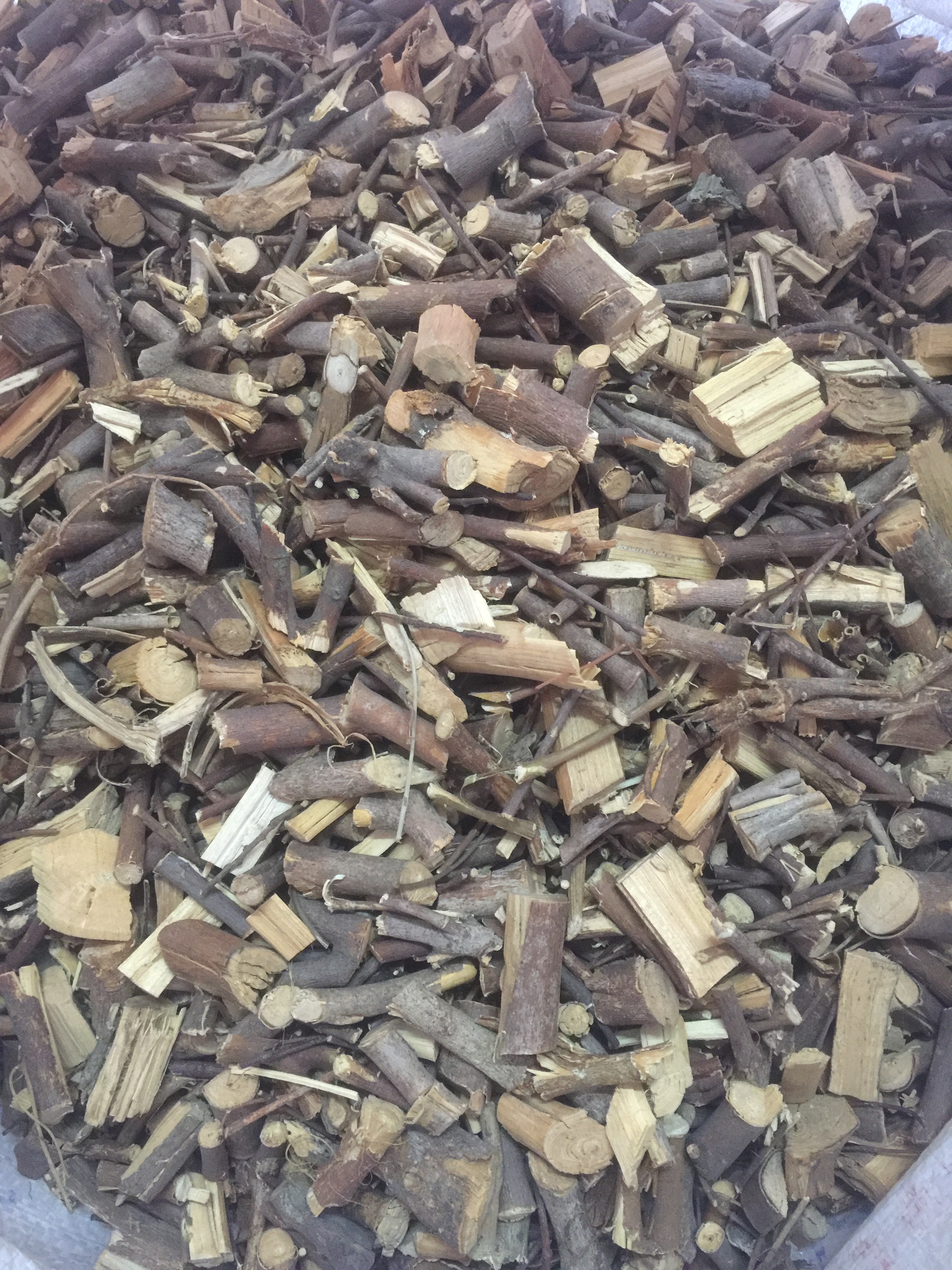 野生软枝牛乳根 小号白花水牛奶树根 青草药 500克