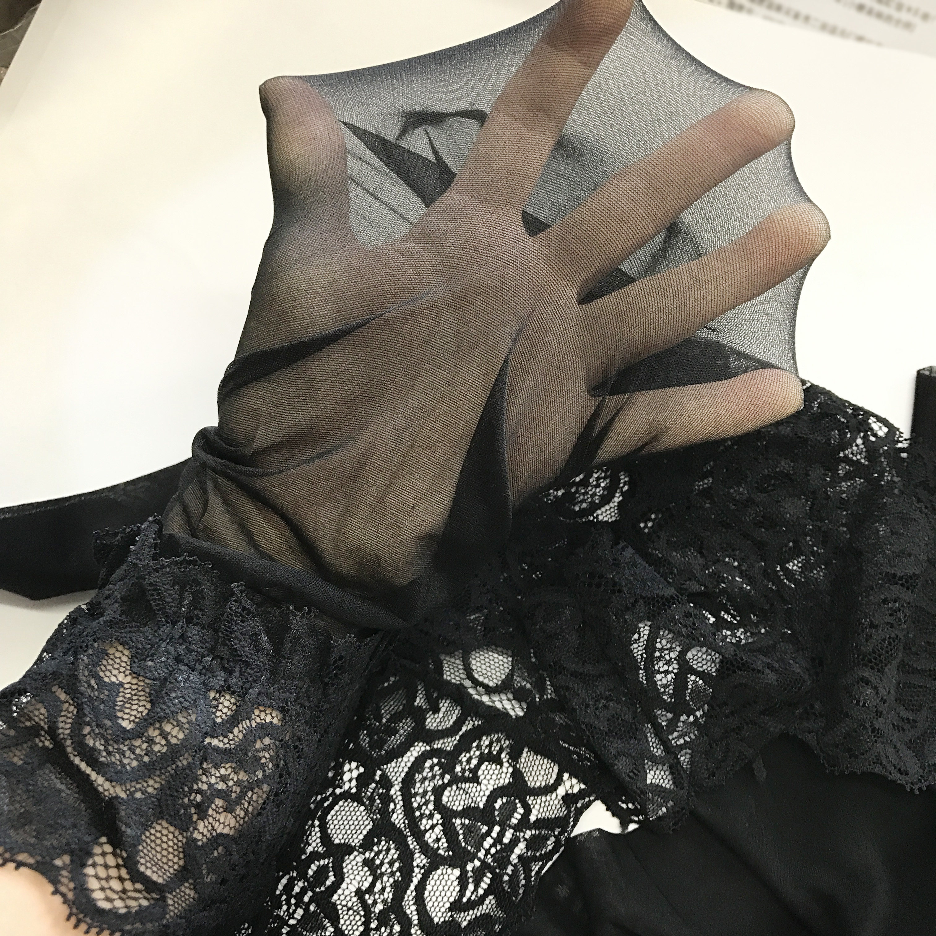 蕾丝边黑丝吊带袜超薄高筒丝袜性感洛丽塔吊带丝袜黑色白色