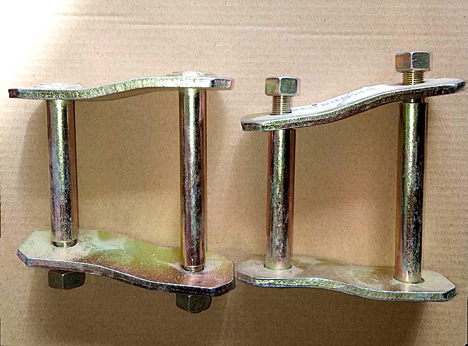 五菱之光6371 6376钢板吊耳 钢板吊耳双销 后钢板吊耳