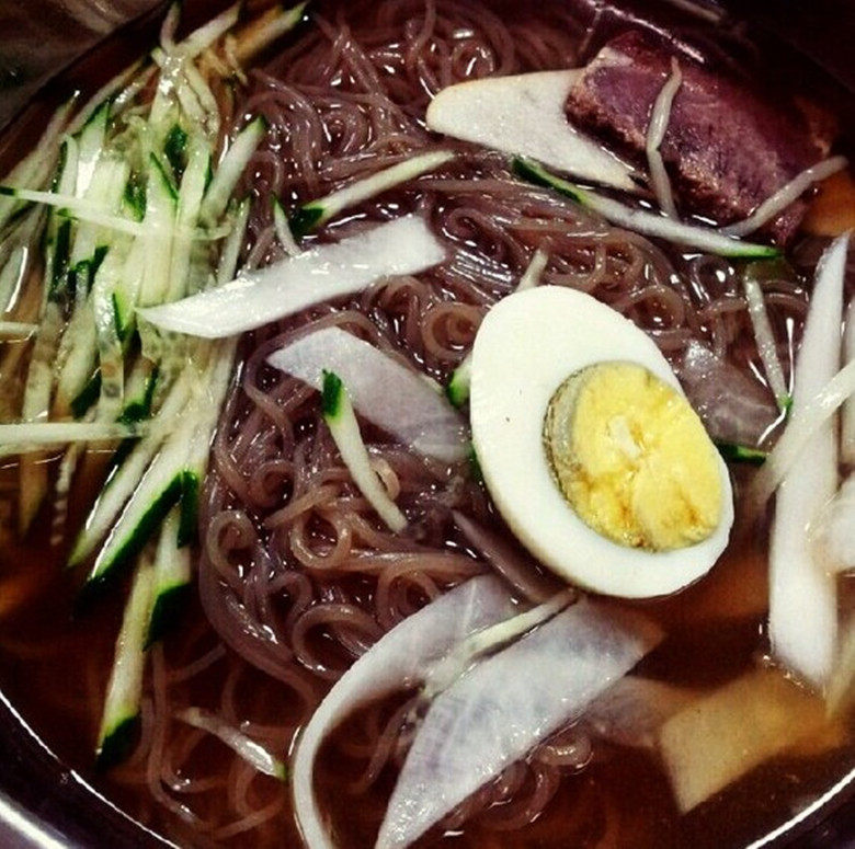 朝鲜族荞麦面冷面 东北韩国真空冷面半干 凉面 5斤包邮可以批发