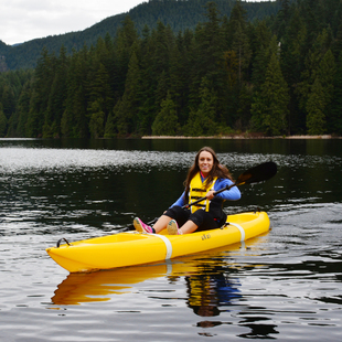 冲锋舟 ukai 钓鱼船平台舟冲锋舟单人橡皮艇包邮 分段组合皮划艇塑料