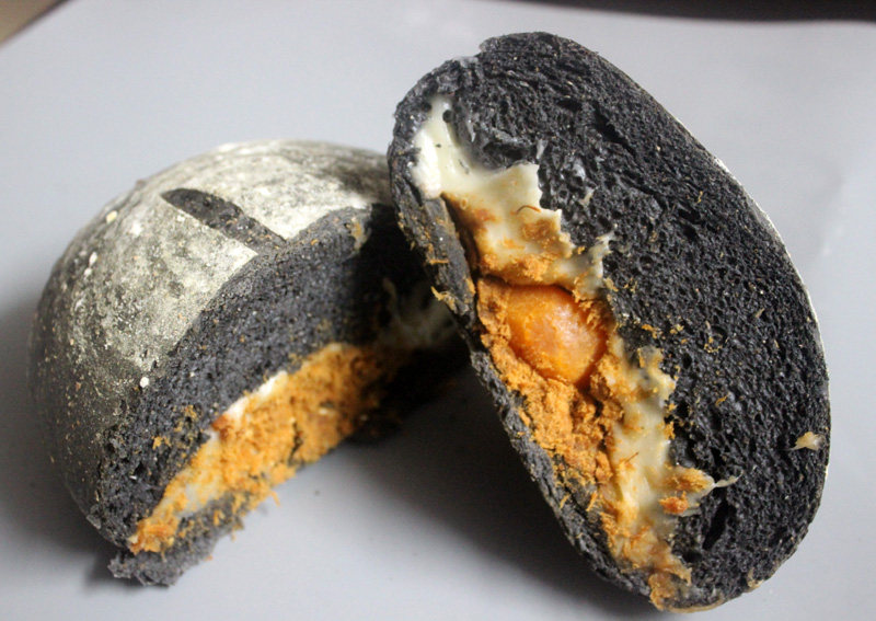 全麦面包 竹炭麻薯肉松咸蛋黄 欧包 健身代餐品 满包邮 2个入