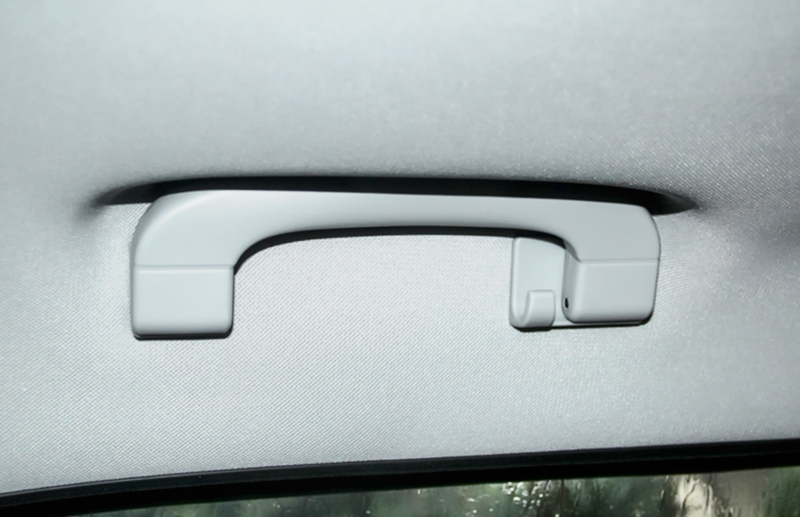 上汽荣威350 360 550名爵mg3 mg5 mg6顶棚拉手车顶拉手顶把手特价