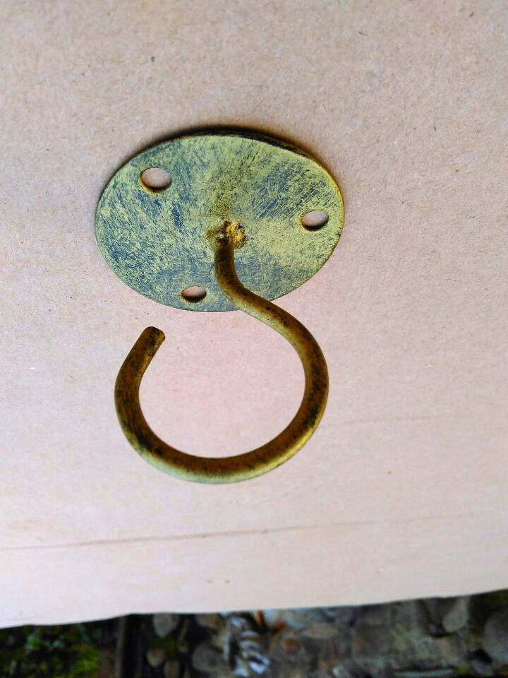 圆顶蚊帐铁艺粘钩吊钩挂钩天花板墙顶挂钩晾衣钩 圆顶蚊帐吸盘