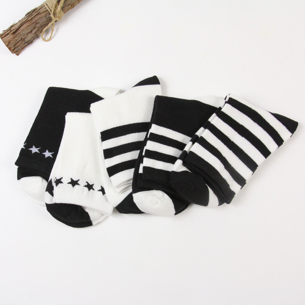 韩国春夏三杠黑白条纹中筒袜子男女星星情侣全棉袜学院潮流袜