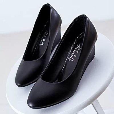 新款黑色工作鞋女单鞋职业坡跟鞋圆头平底女鞋通勤软皮鞋防滑鞋子