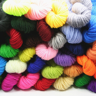 十字绣 特价腈纶毛线 拖鞋坐垫帽子玩偶十字绣线晴纶毛线批发包邮 中