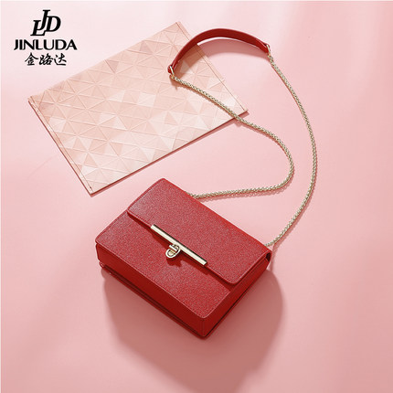 金路达女包2017秋冬新款个性锁扣单肩斜挎包迷你小包包牛皮水桶包_7折