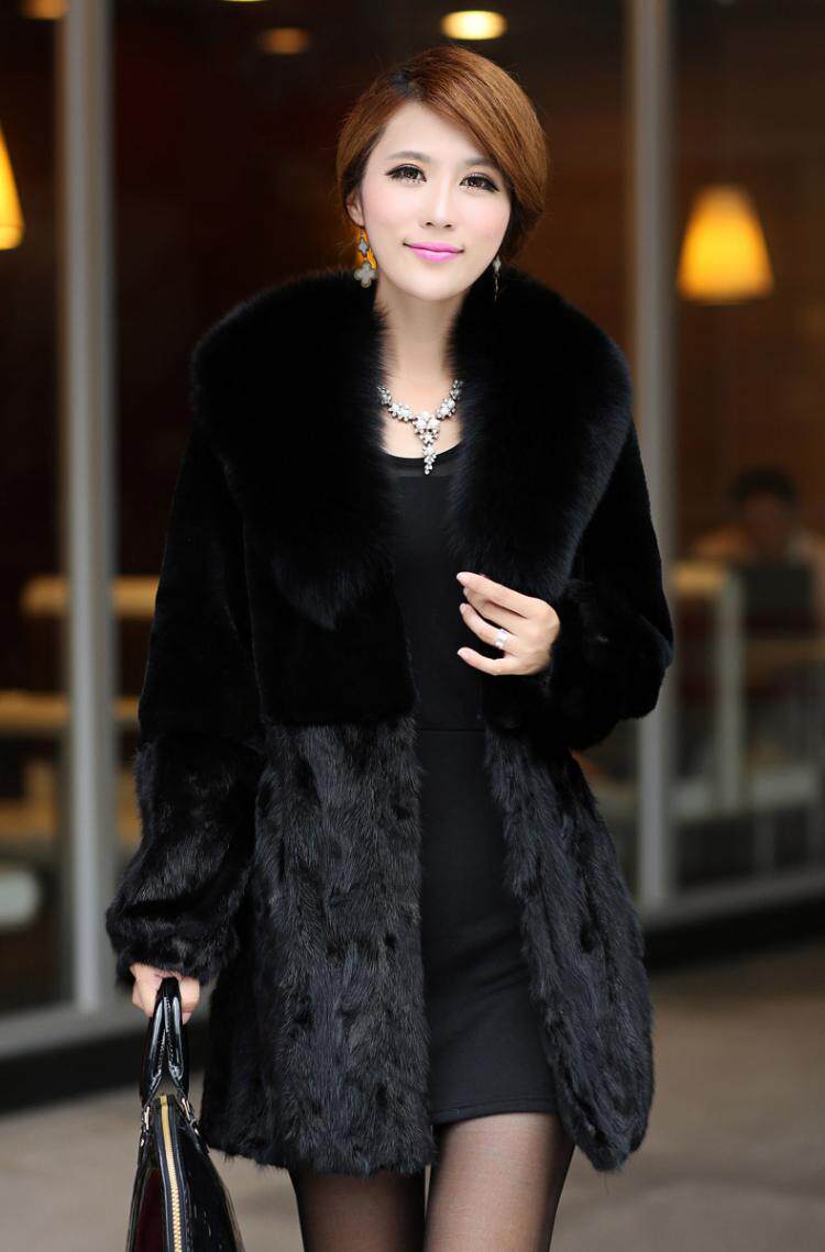 水貂绒的衣服怎么洗毛顺 水貂绒的衣服怎么洗-第1张图片-潮百科