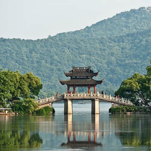 春秋旅游●石家庄-杭州4日自由行往返机票 酒店超值套餐游西湖