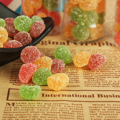 创意1994啤酒瓶水果维c果汁软糖小孩零食混合口味糖果65g*12瓶装