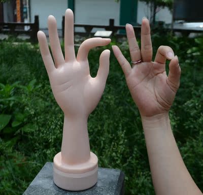 女手模塑料仿真可随意弯曲美甲练习假手模手套模型戒指展示手模特