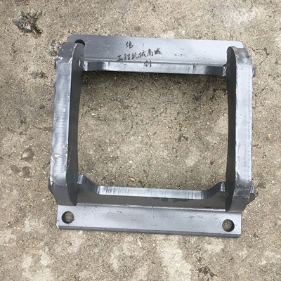 挖掘机小松pc200-5-6-7-8护链架护链器护链轨链条链轨保护架配件