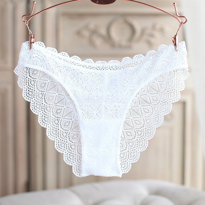 a72欧美 复古白色蕾丝性感内裤女低腰无痕女士内裤舒适三角裤情趣