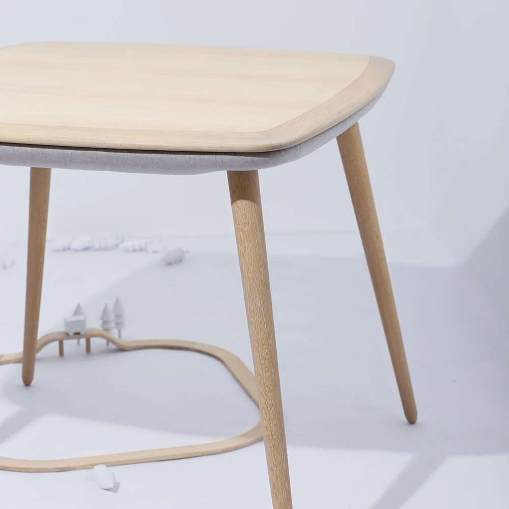 吱音 小天地桌实木橡木餐桌台简约工作台咖啡厅方桌小户型家具